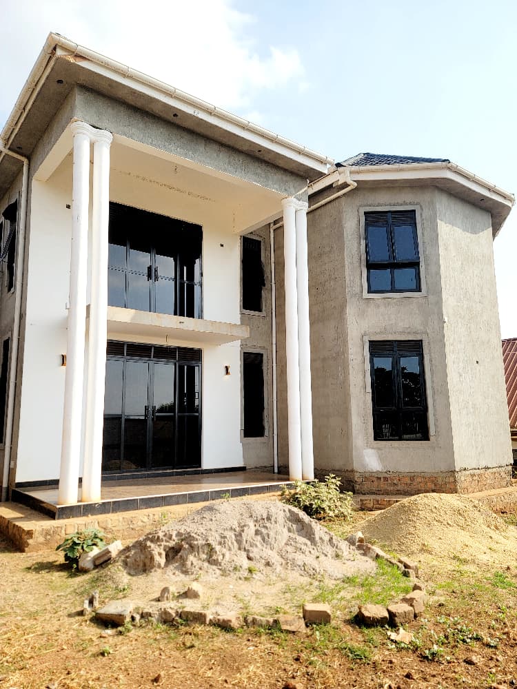 House for sale in Kawuku Bwerenga Jomayi estate