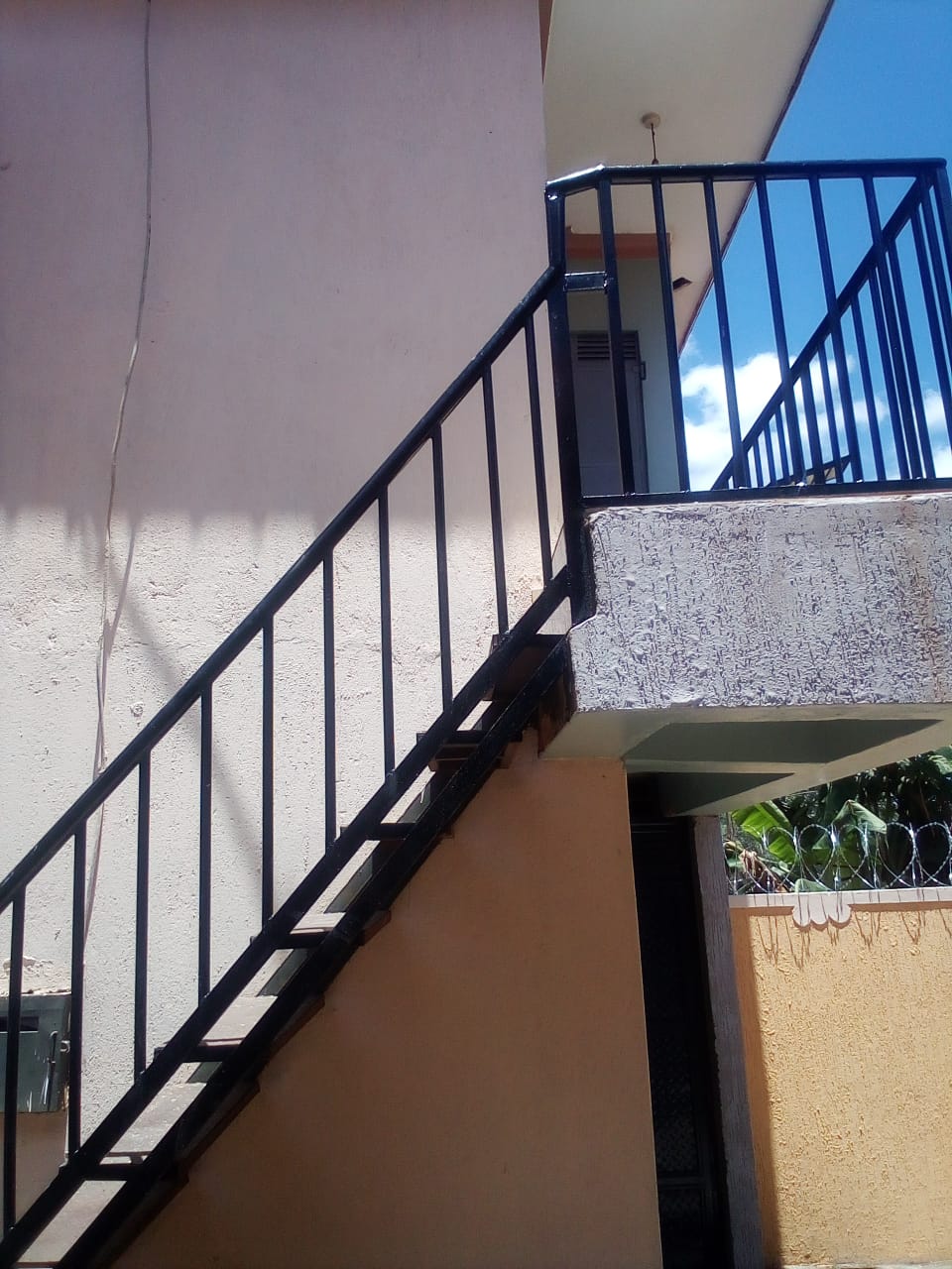 3bedrm house 4sale in Bweya Kitende 200m