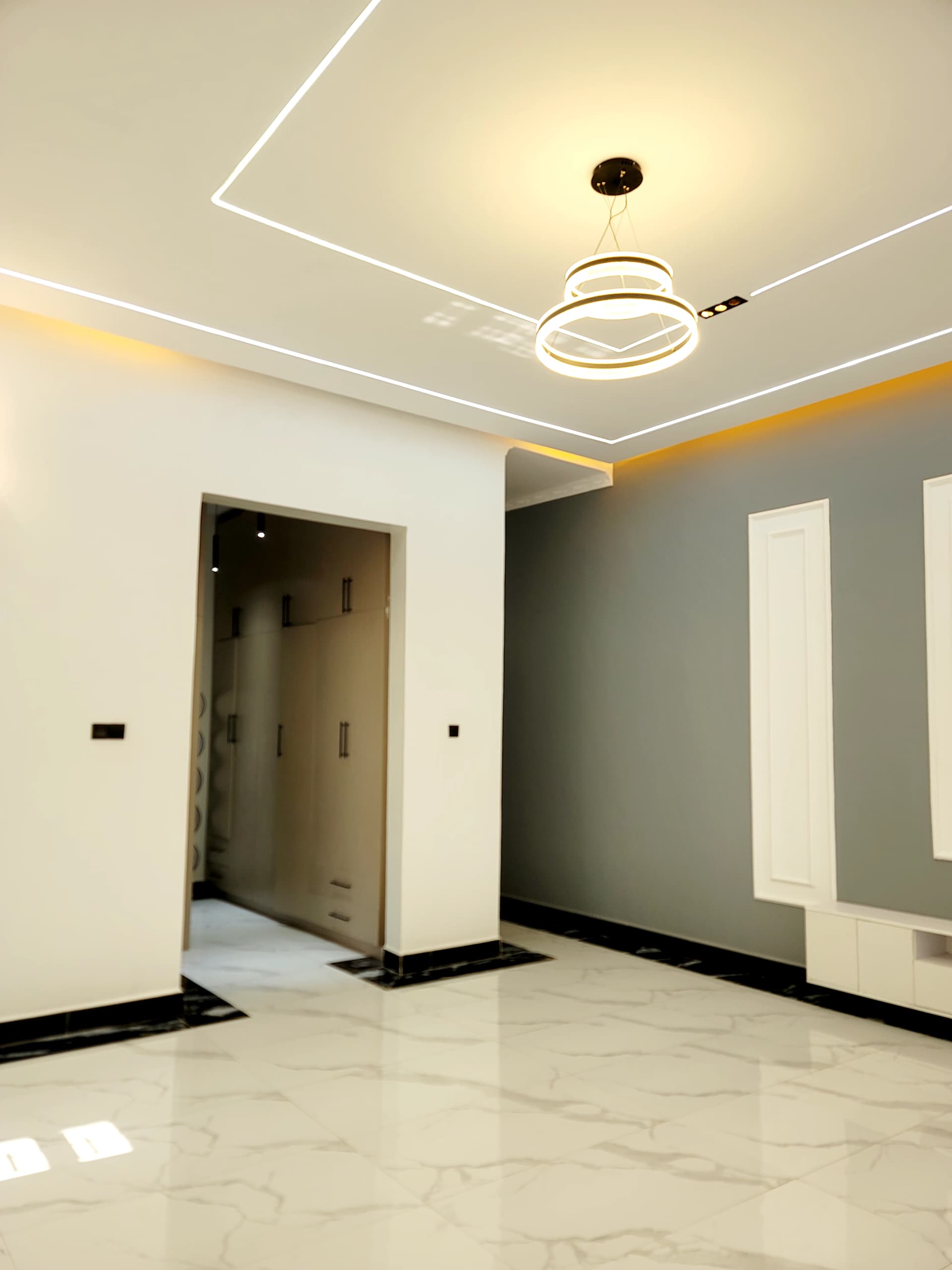 House for sale in Bwebaja akright city