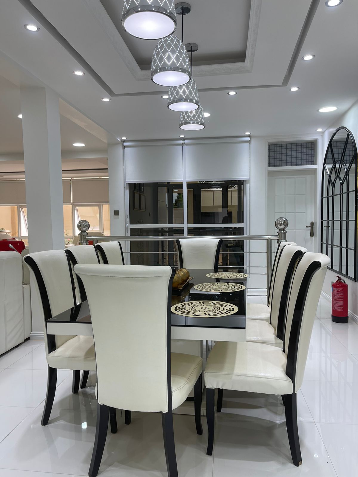 Luxurious 9bedroom fully furnished mansion