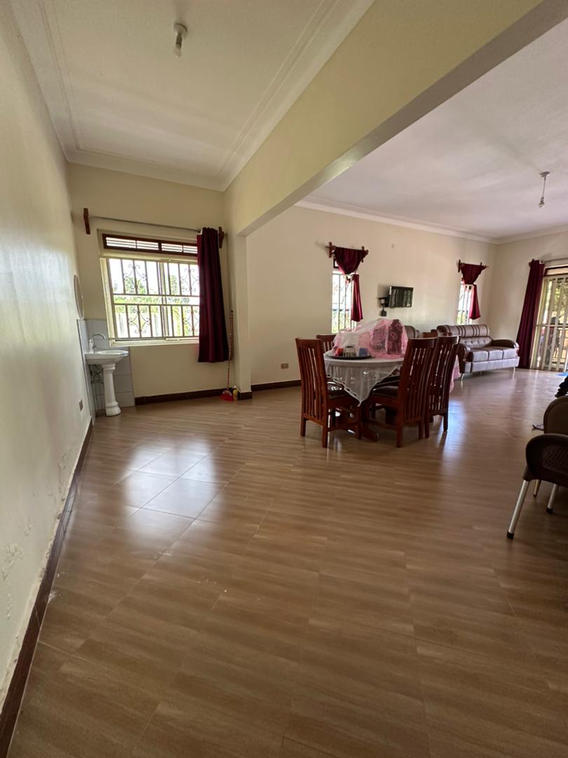 4acre house for sale in mukono