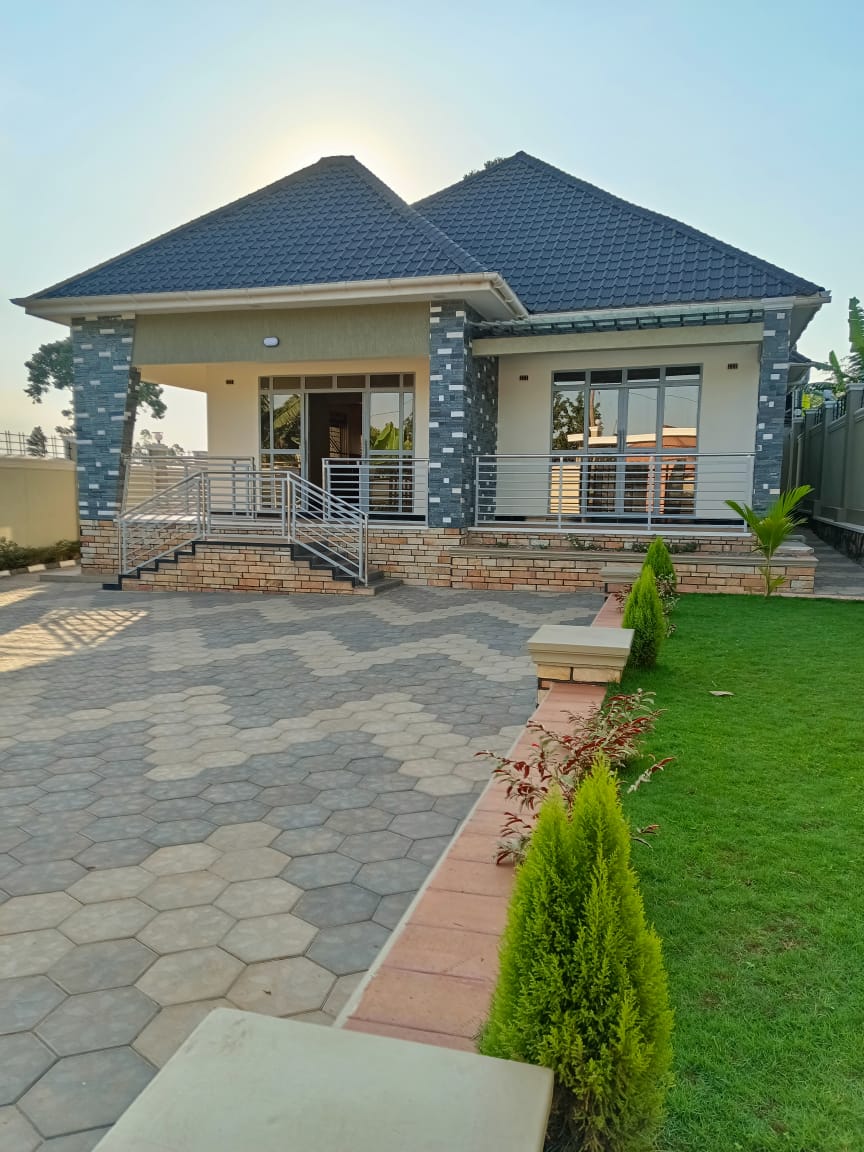 Brand new house kitende lumuli