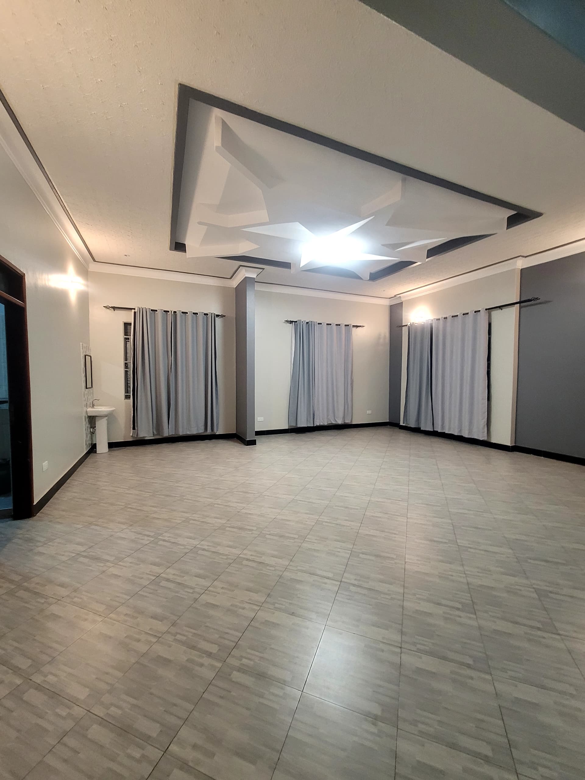 New house kitende entebbe rd