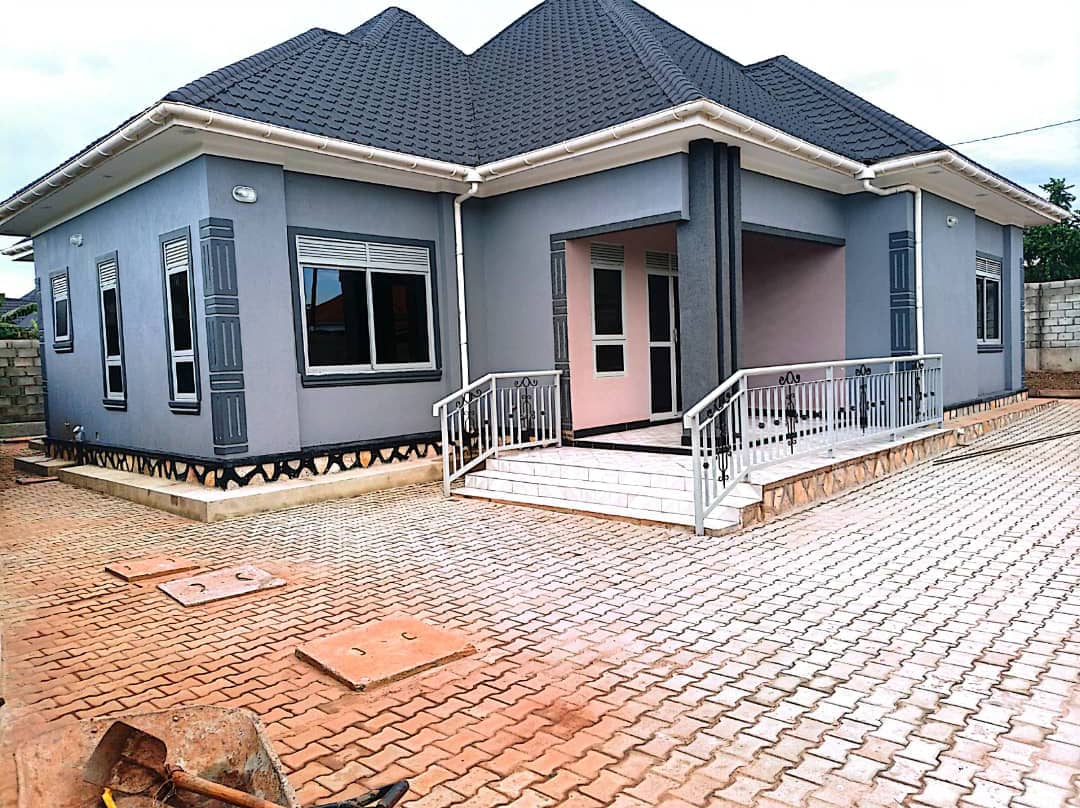 New house kitende entebbe rd