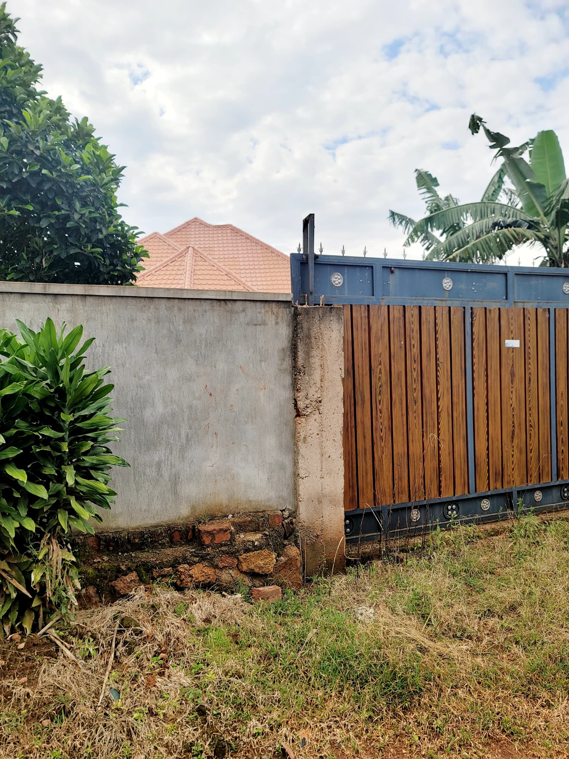 house for sale in Mazzi Kitende