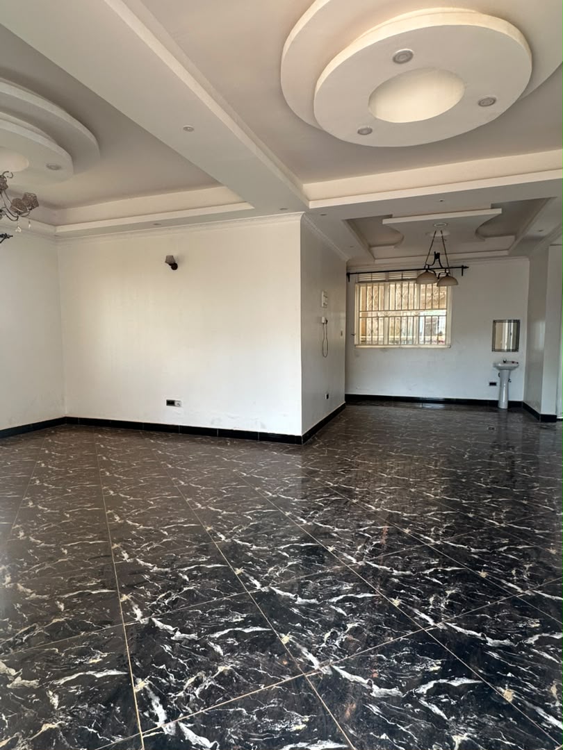 House 4sale seguku katale nalumunye entebbe rd
