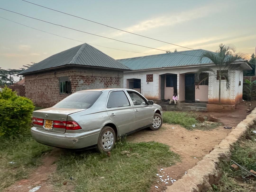Rental houses 4sale Kitende Lumuli