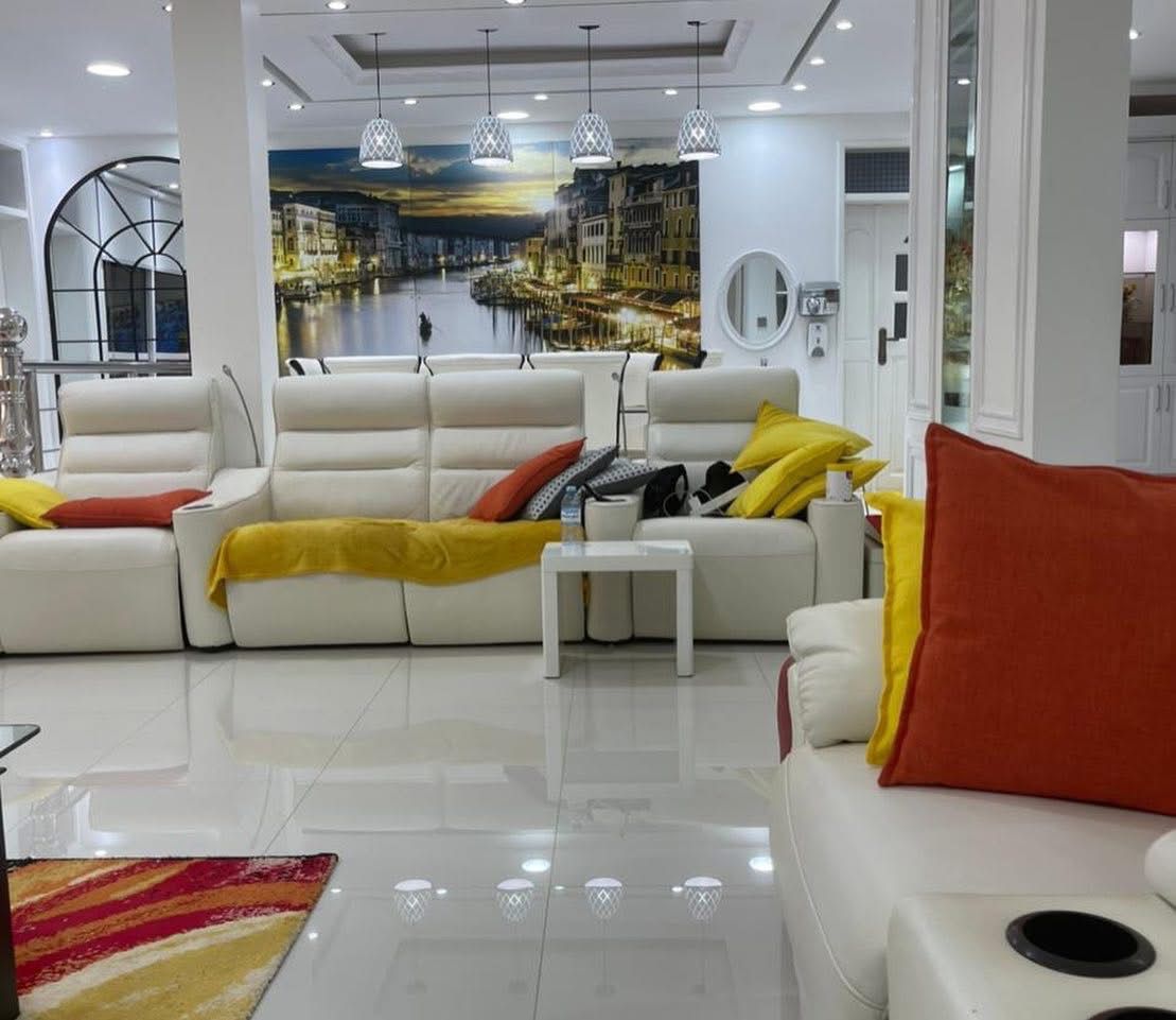 Luxurious 9bedroom fully furnished mansion