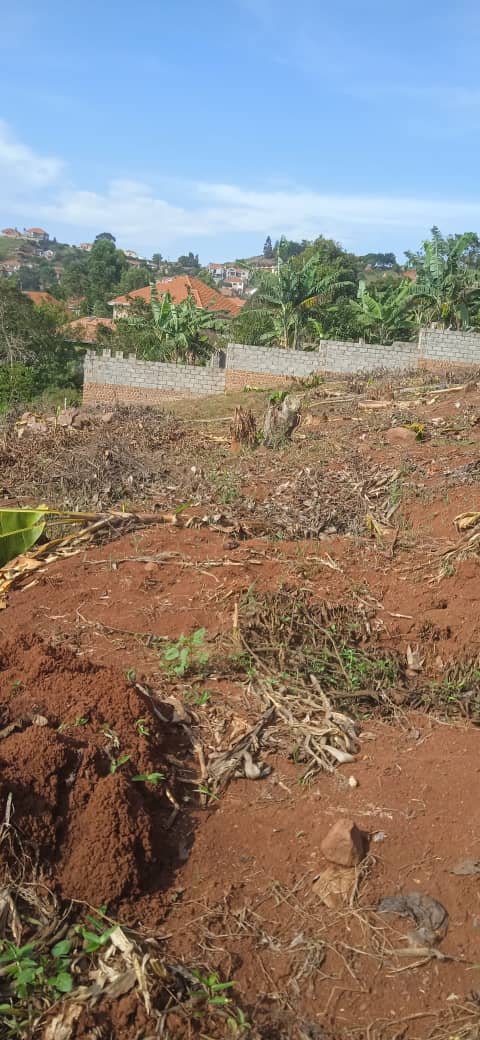 25dec plot in Bwebaja entebbe rd