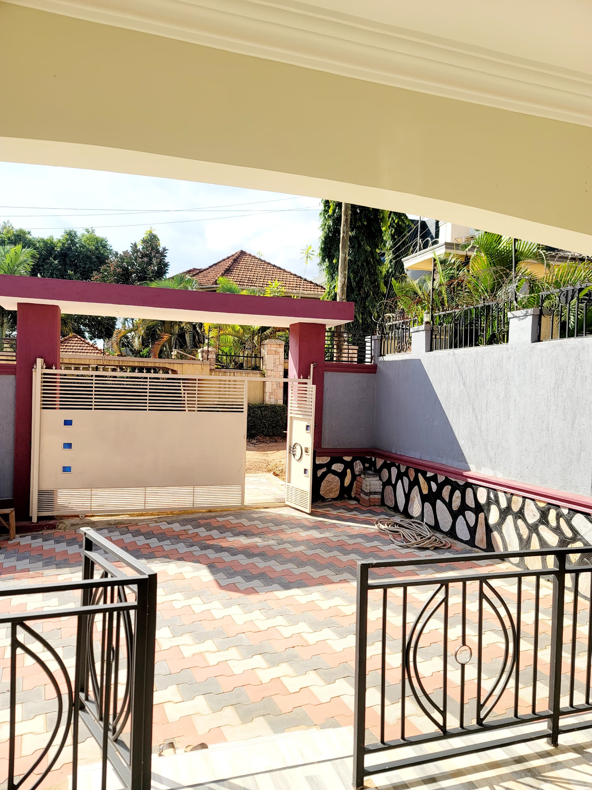 Price reduced house sale Kitende