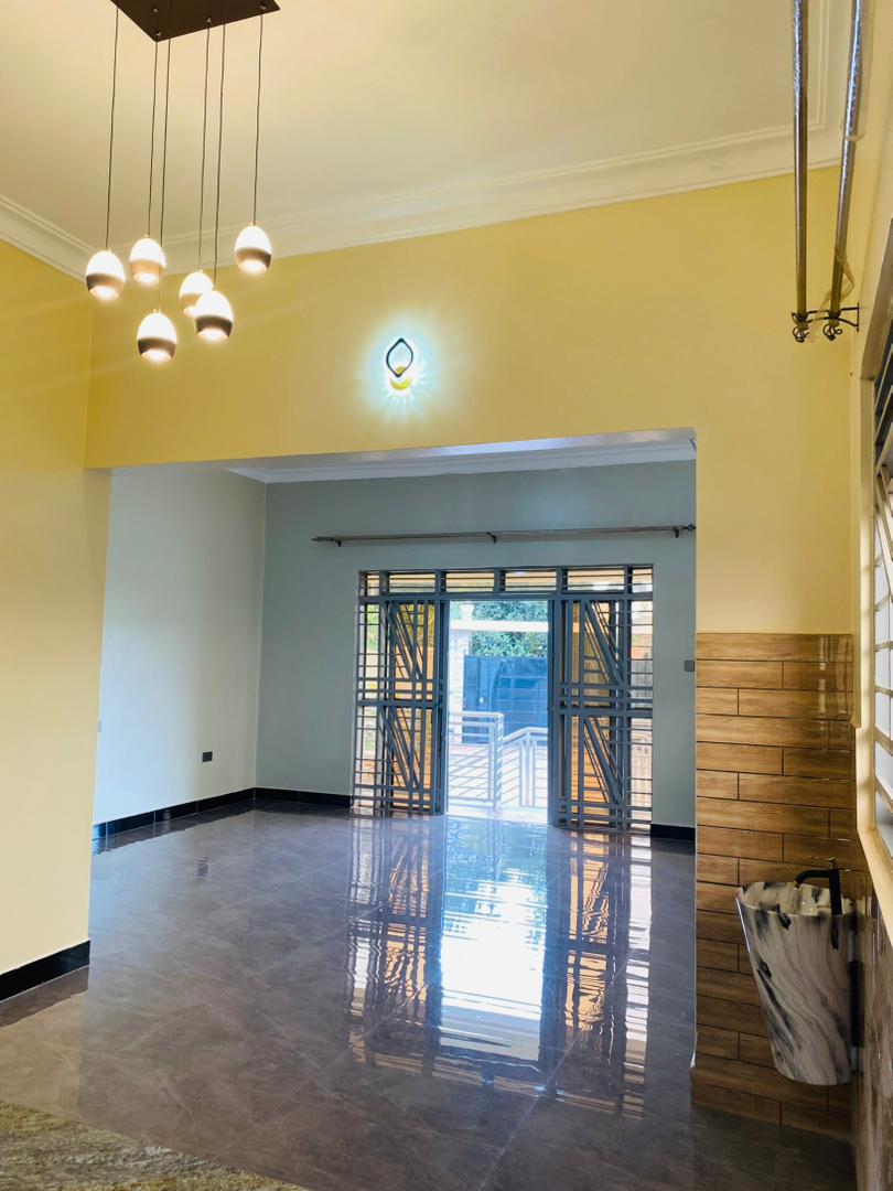 house for sale kitende Lumuli 400m