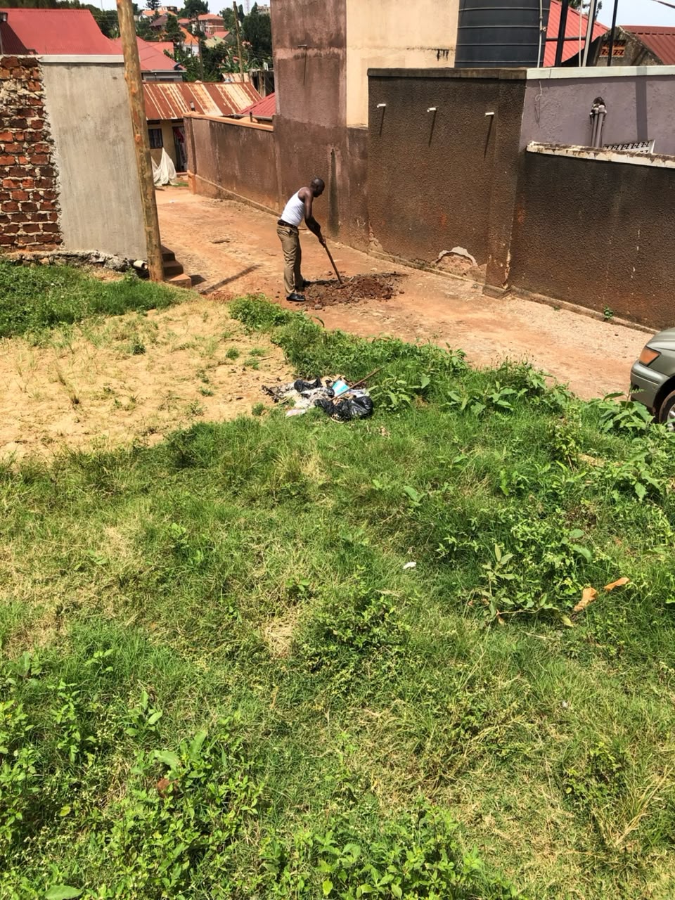 plot for sale Zana Bunamwaya entebbe rd