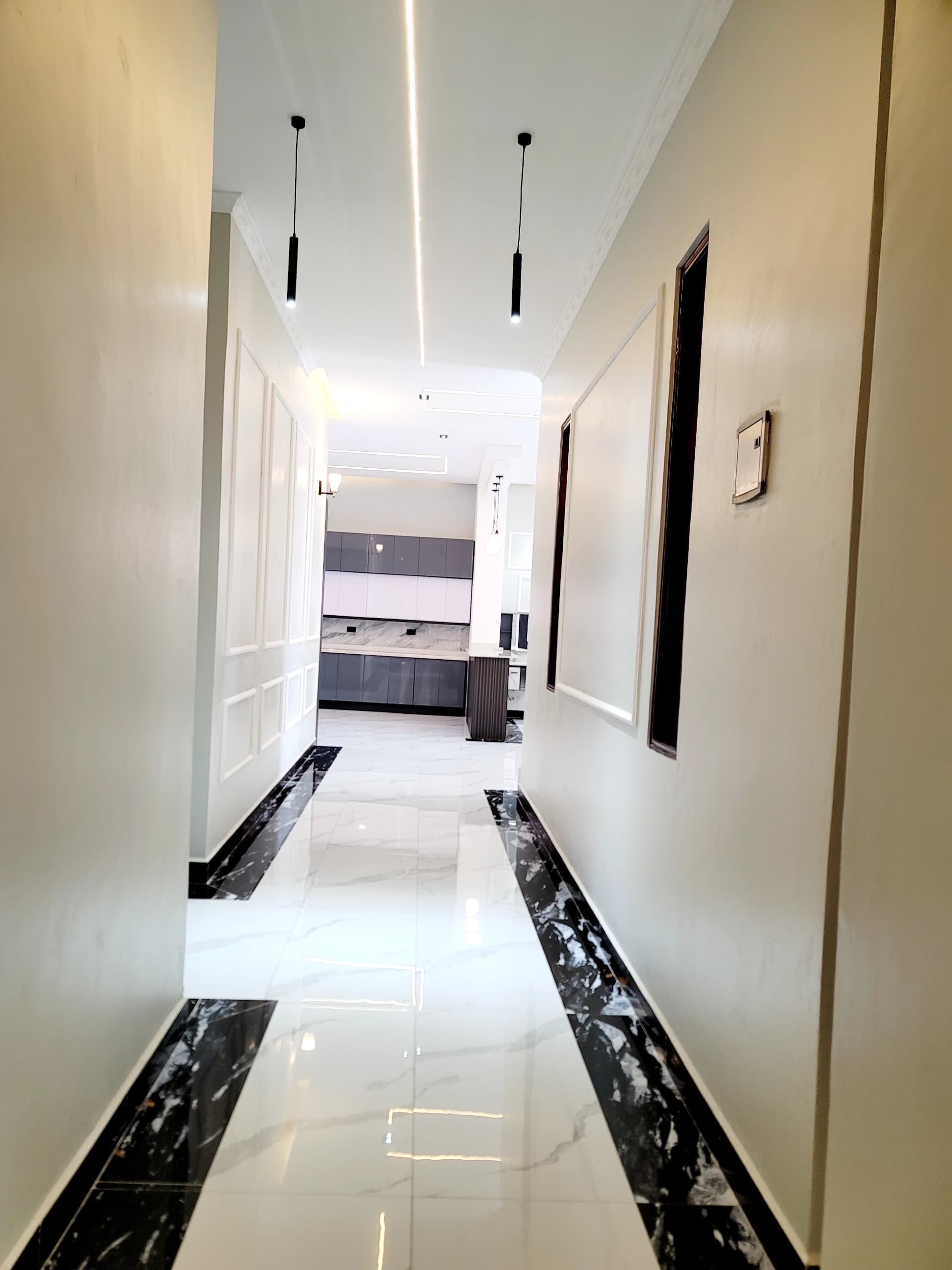 House for sale in Bwebaja akright city