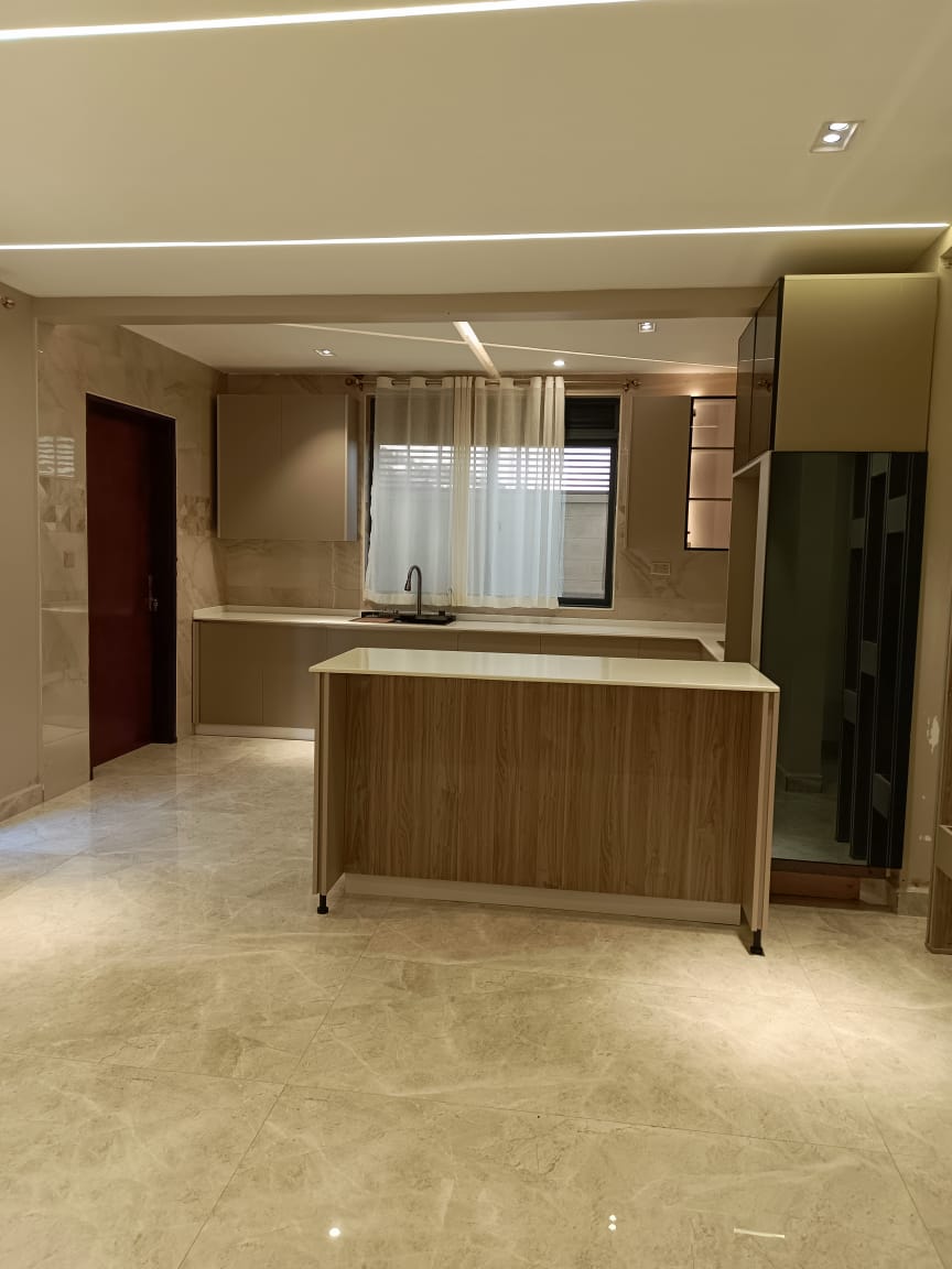 brand new house Namulanda entebbe rd with lake view