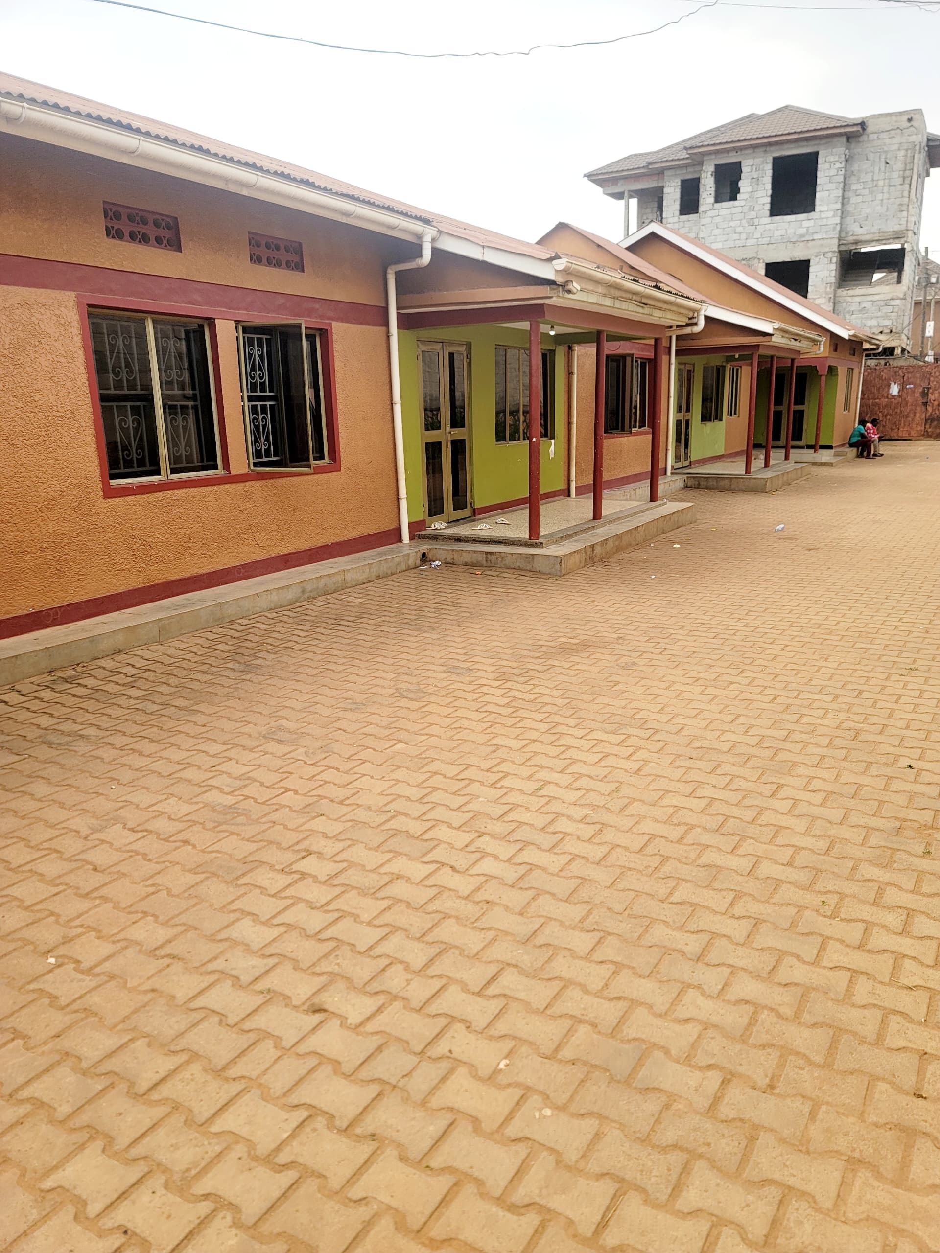Rental units for sale Najanankumbi Entebbe rd
