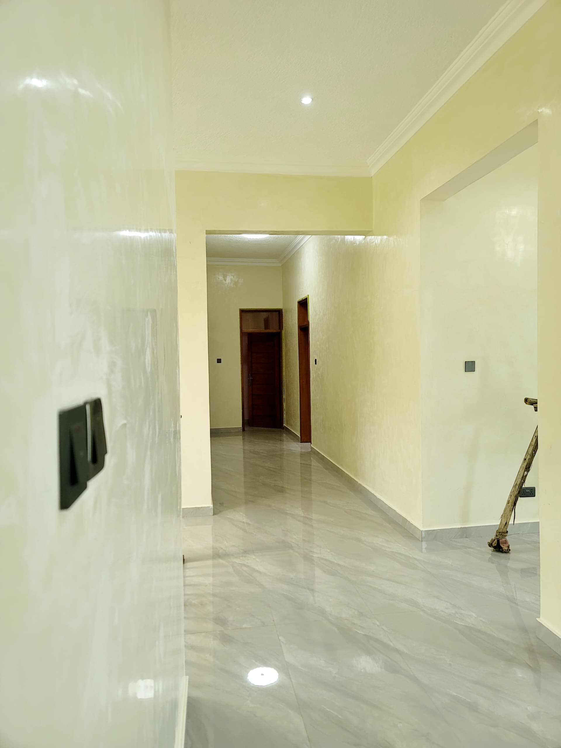 Home 4sale at Kiggo Munyonyo xpresshighway
