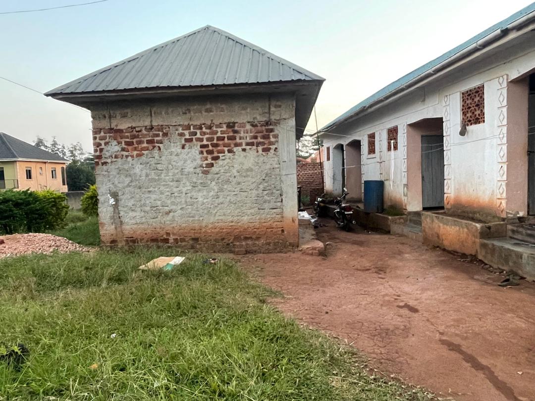 Rental houses 4sale Kitende Lumuli