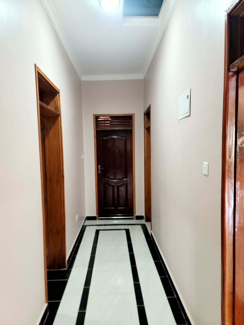 house for sale Kitende sekiwunga 330m