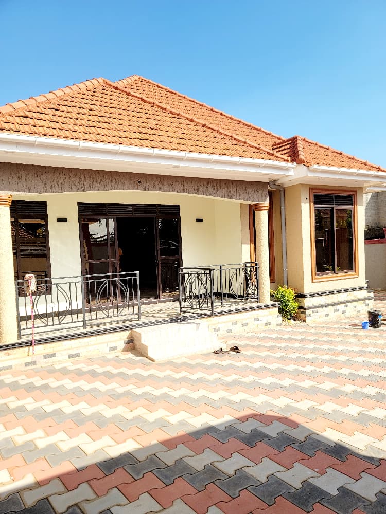 Price reduced house sale Kitende