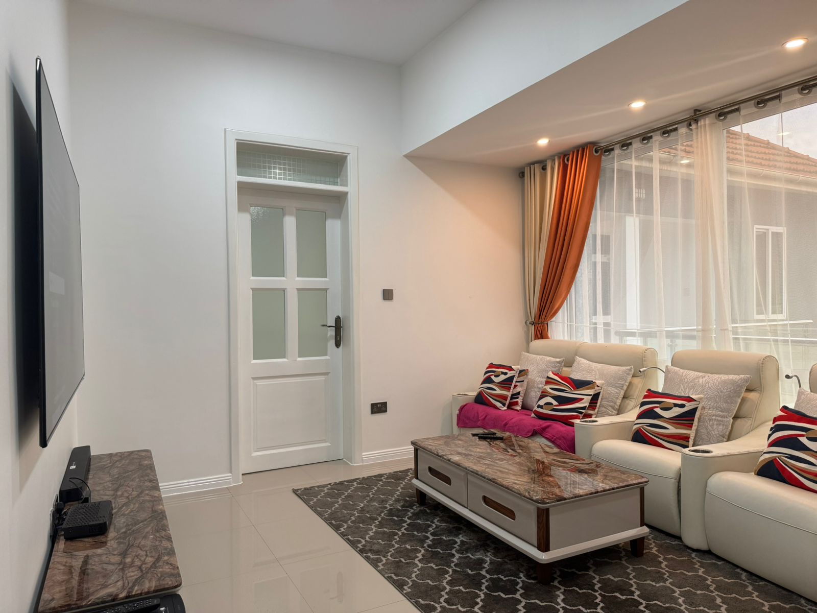 Luxurious 9bedroom fully furnished mansion