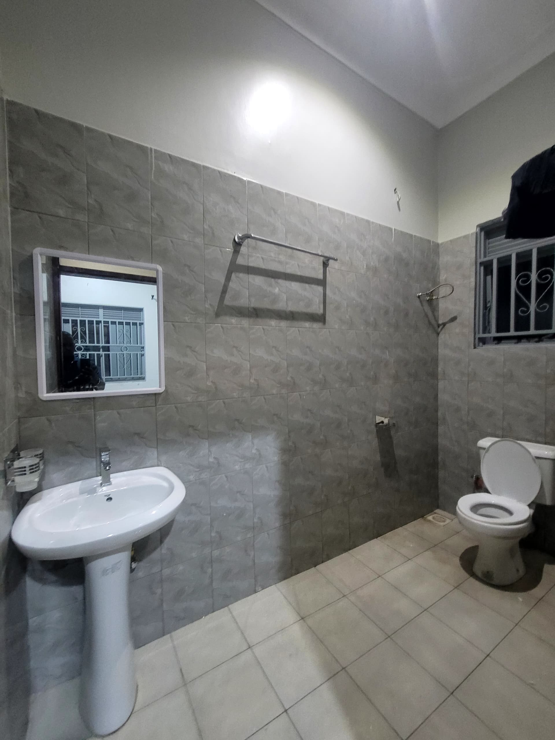 New house kitende entebbe rd