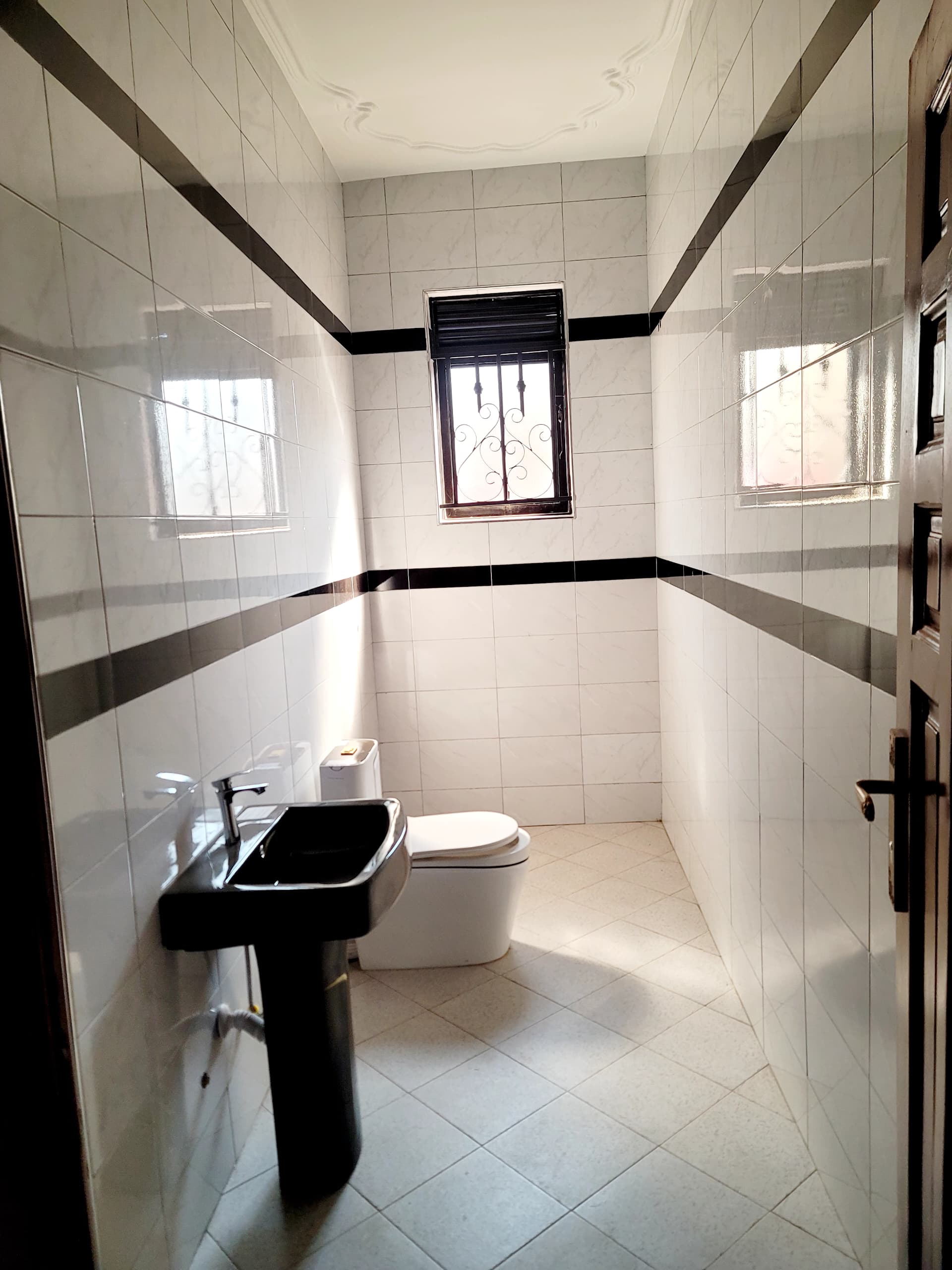 Price reduced house sale Kitende