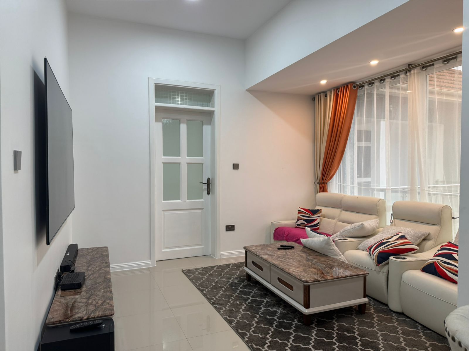 Luxurious 9bedroom fully furnished mansion