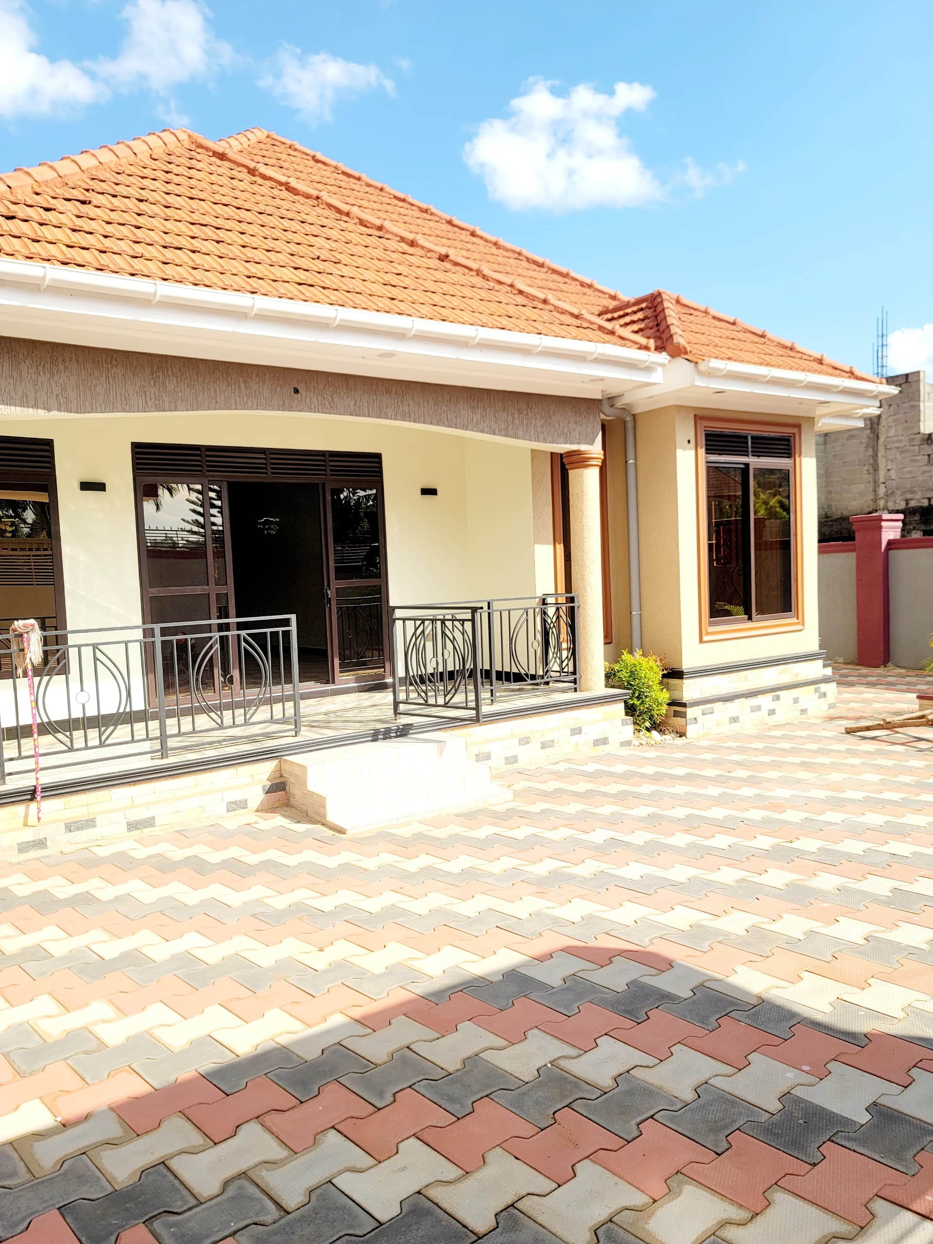 Price reduced house sale Kitende